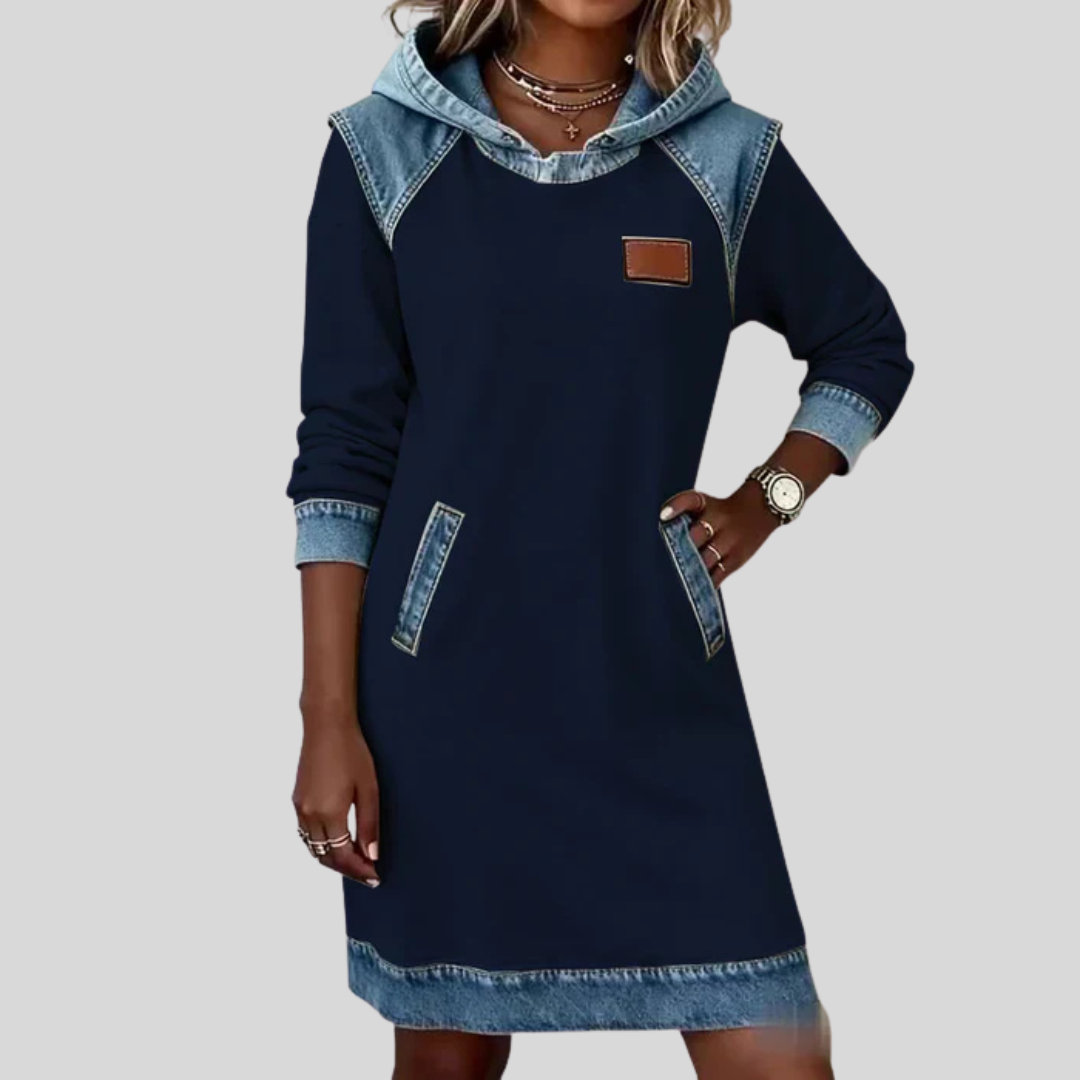 Hanne - Contrast Jurk met Capuchon