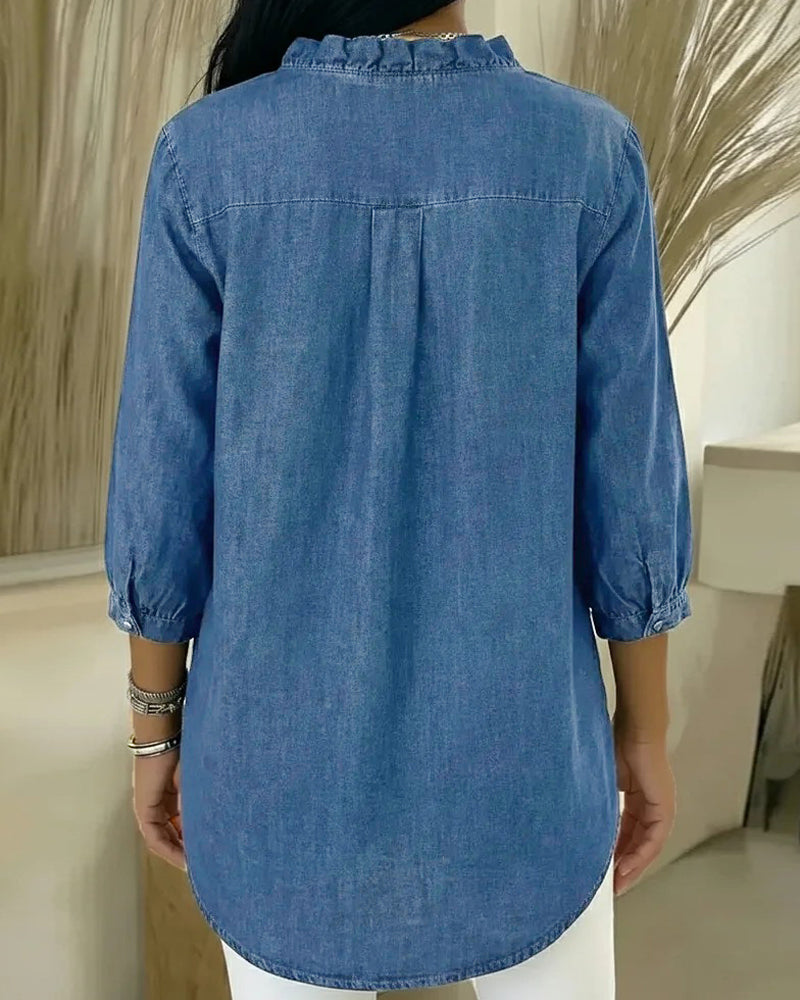 Margreet – Elegante Blouse met Volantdetails