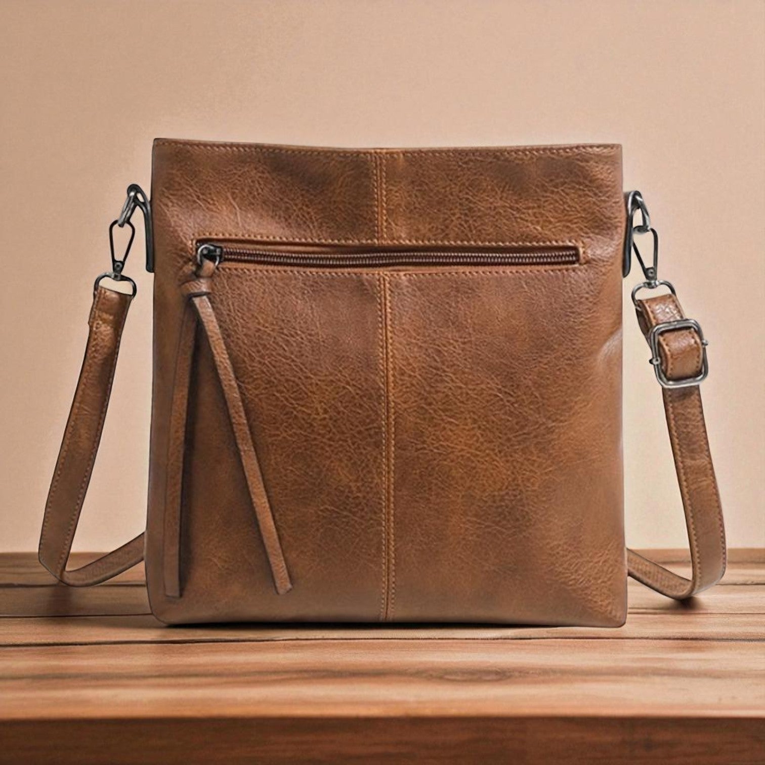 Janina Keturiakamp retro handtas